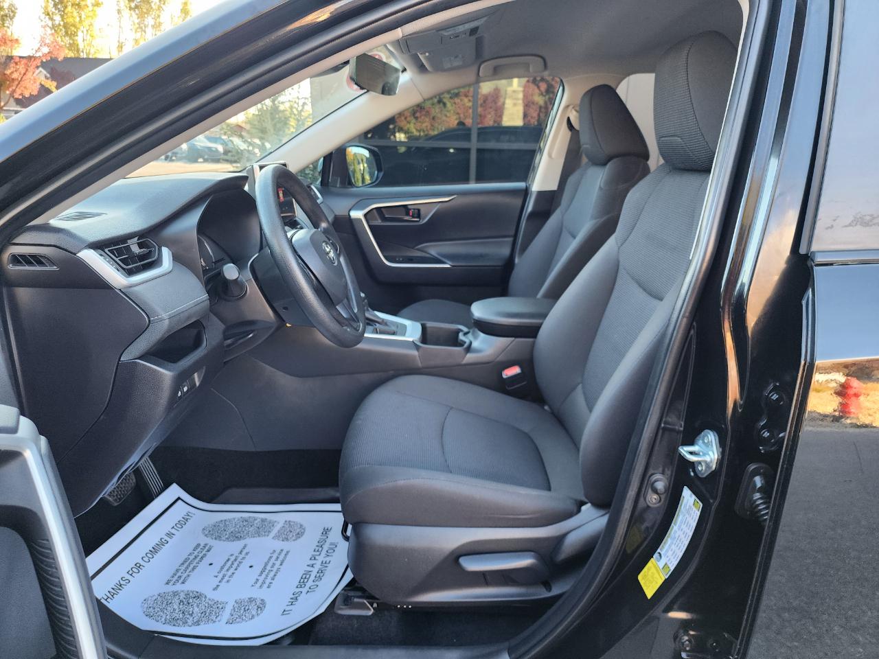 Toyota RAV4 LE AWD 2025