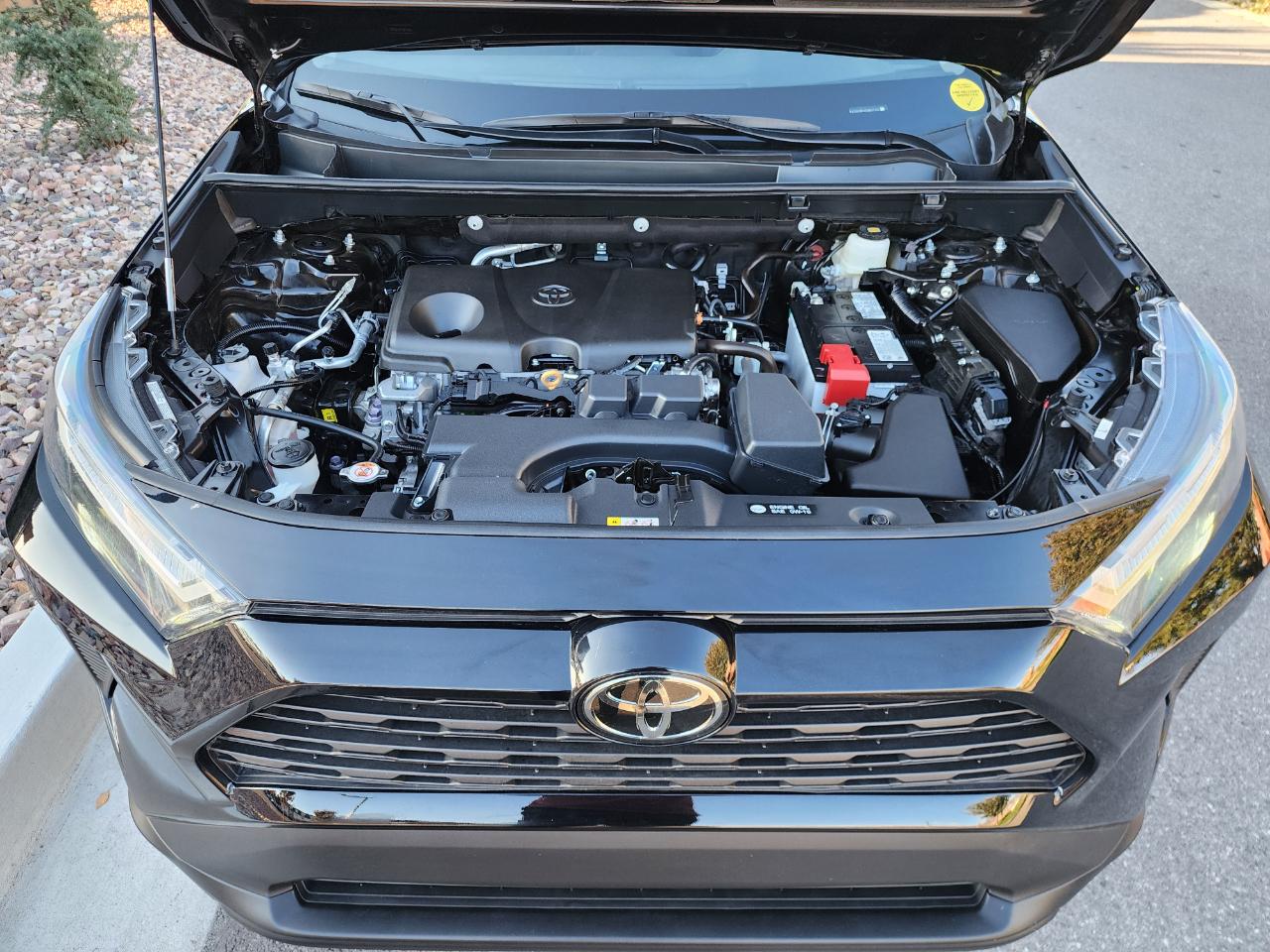 Toyota RAV4 LE AWD 2025