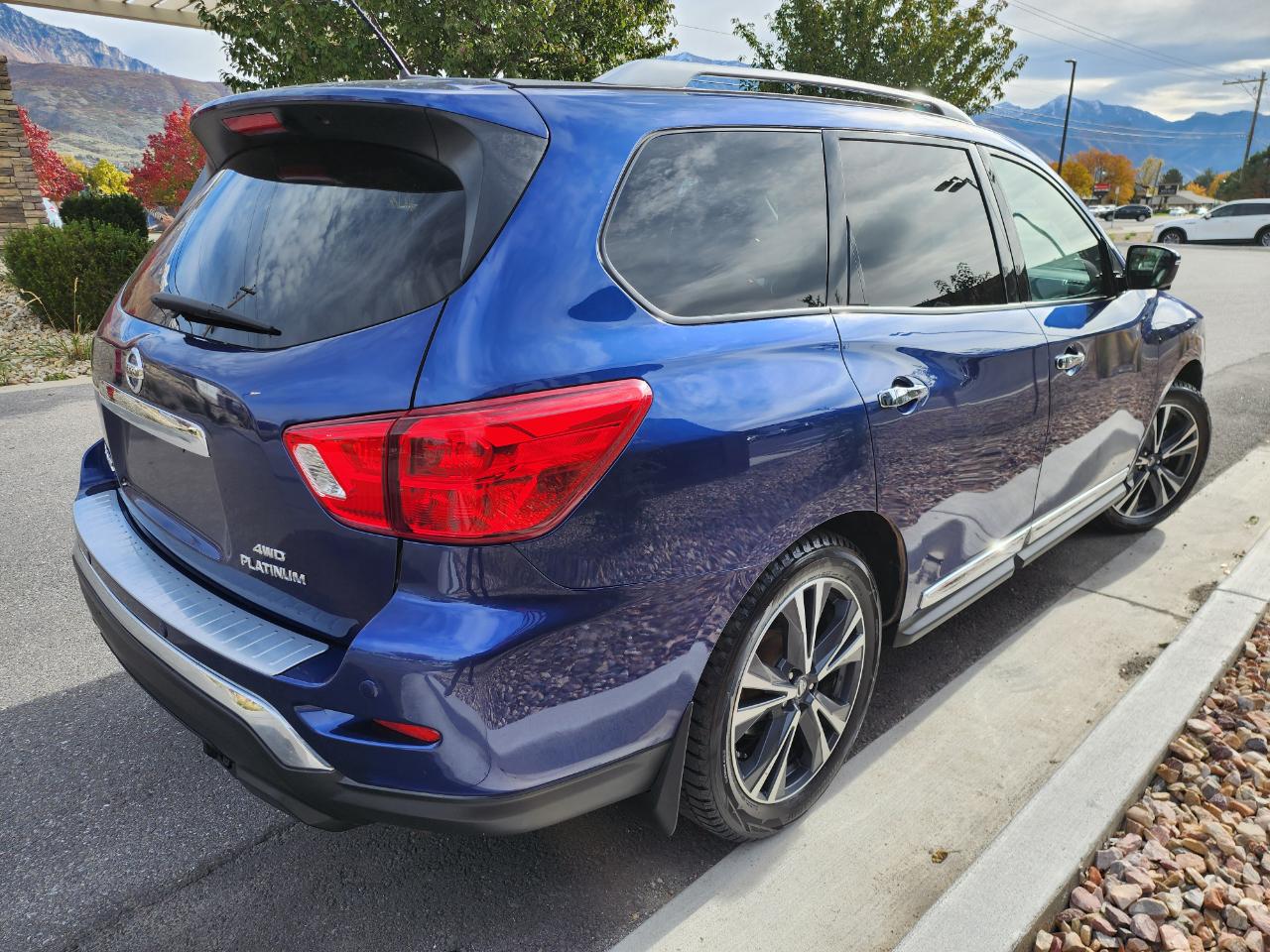 Nissan Pathfinder Platinum 4WD 2018