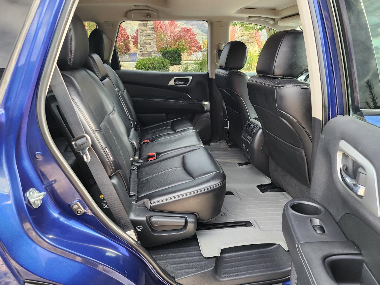 Nissan Pathfinder Platinum 4WD 2018