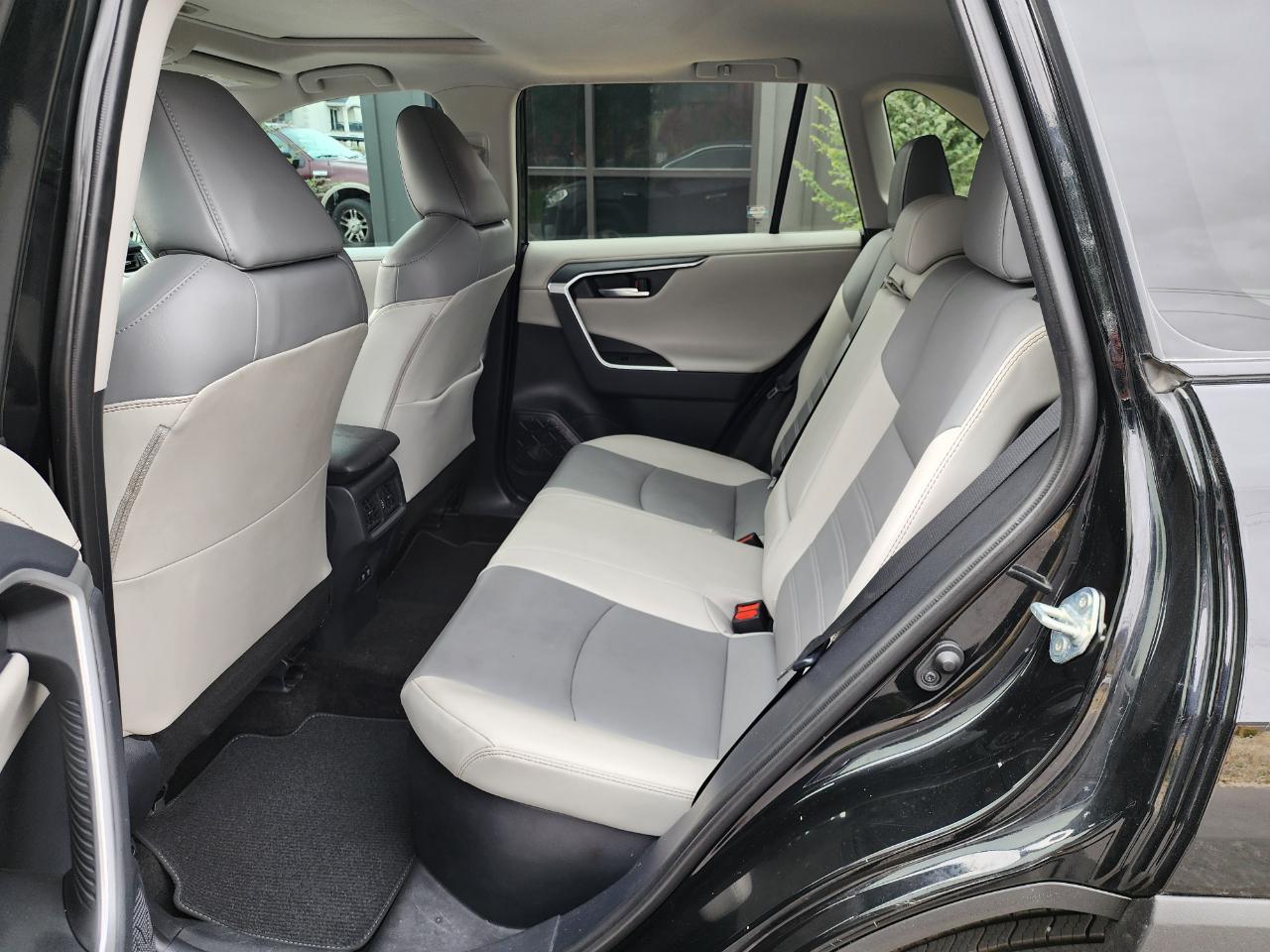 Toyota RAV4 Hybrid Limited 2019