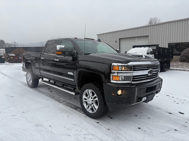 Chevrolet Silverado 2500HD LT Crew Cab 4WD 2017
