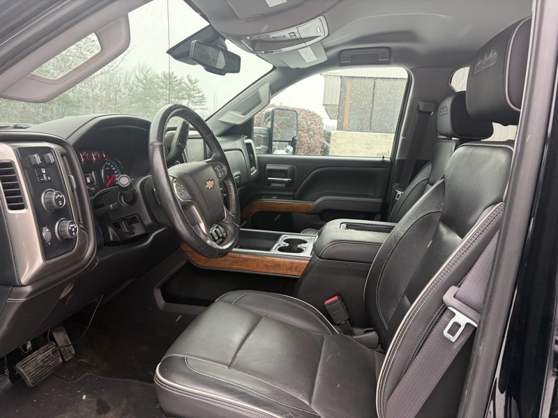 Chevrolet Silverado 2500HD LT Crew Cab 4WD 2017