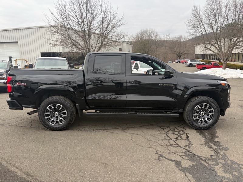 Chevrolet Colorado Z71 Crew Cab 4WD 2025