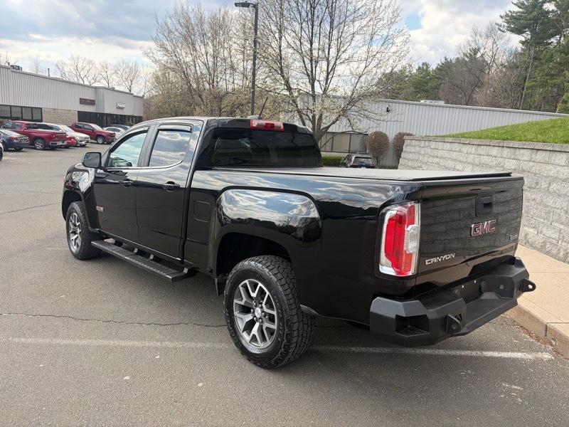 GMC Canyon SLE Crew Cab 4WD Short Box 2015