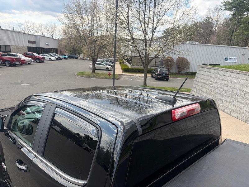 GMC Canyon SLE Crew Cab 4WD Short Box 2015