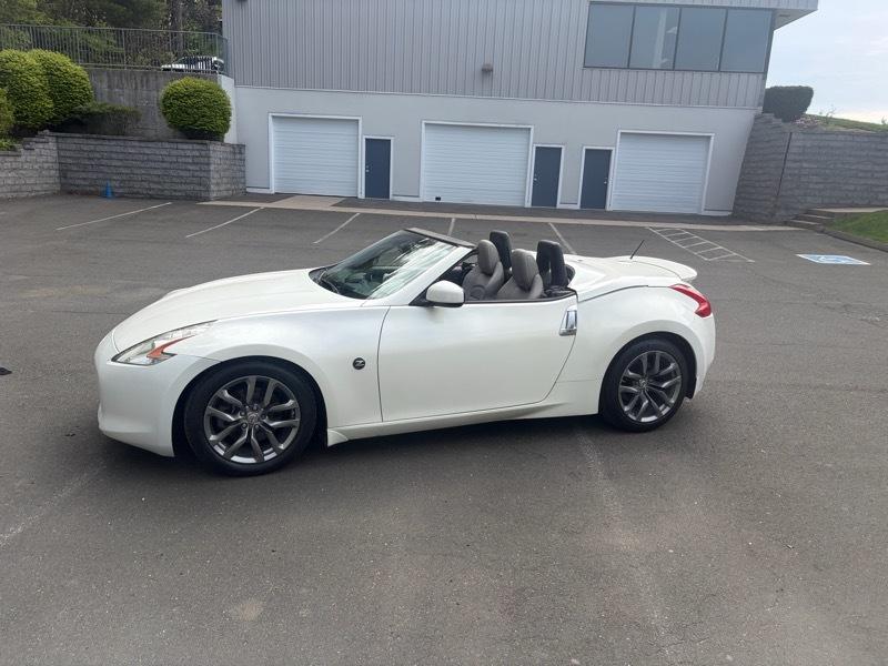 2010 Nissan 370Z Touring - Photo 12