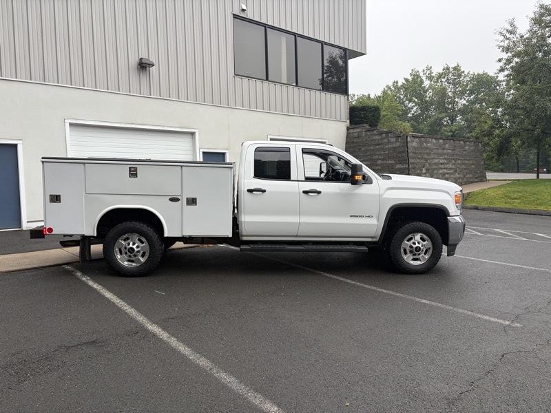 GMC Sierra 2500HD Base Double Cab Long Box 4WD 2015