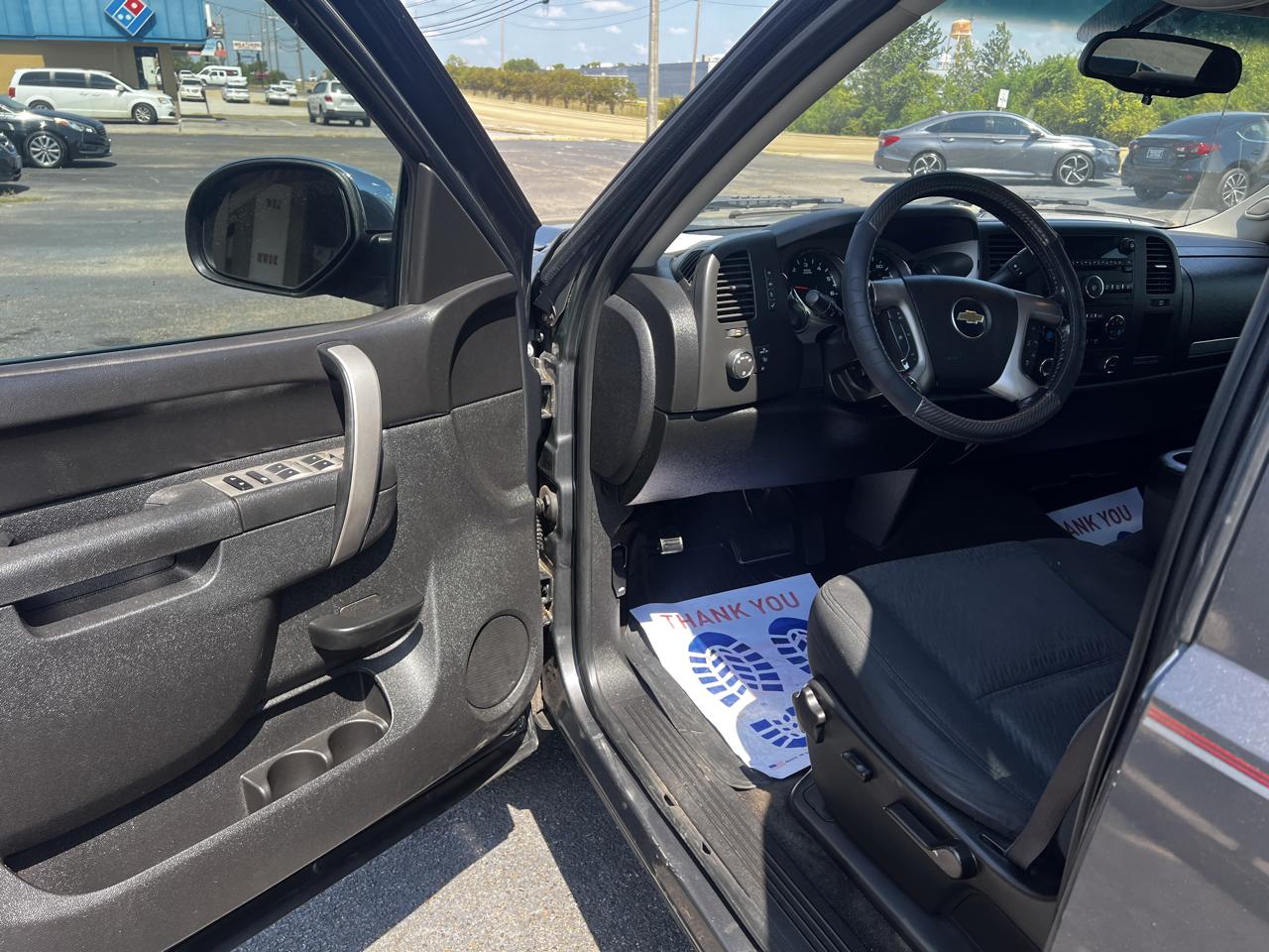 Chevrolet Silverado 1500 LT Crew Cab 2WD 2011