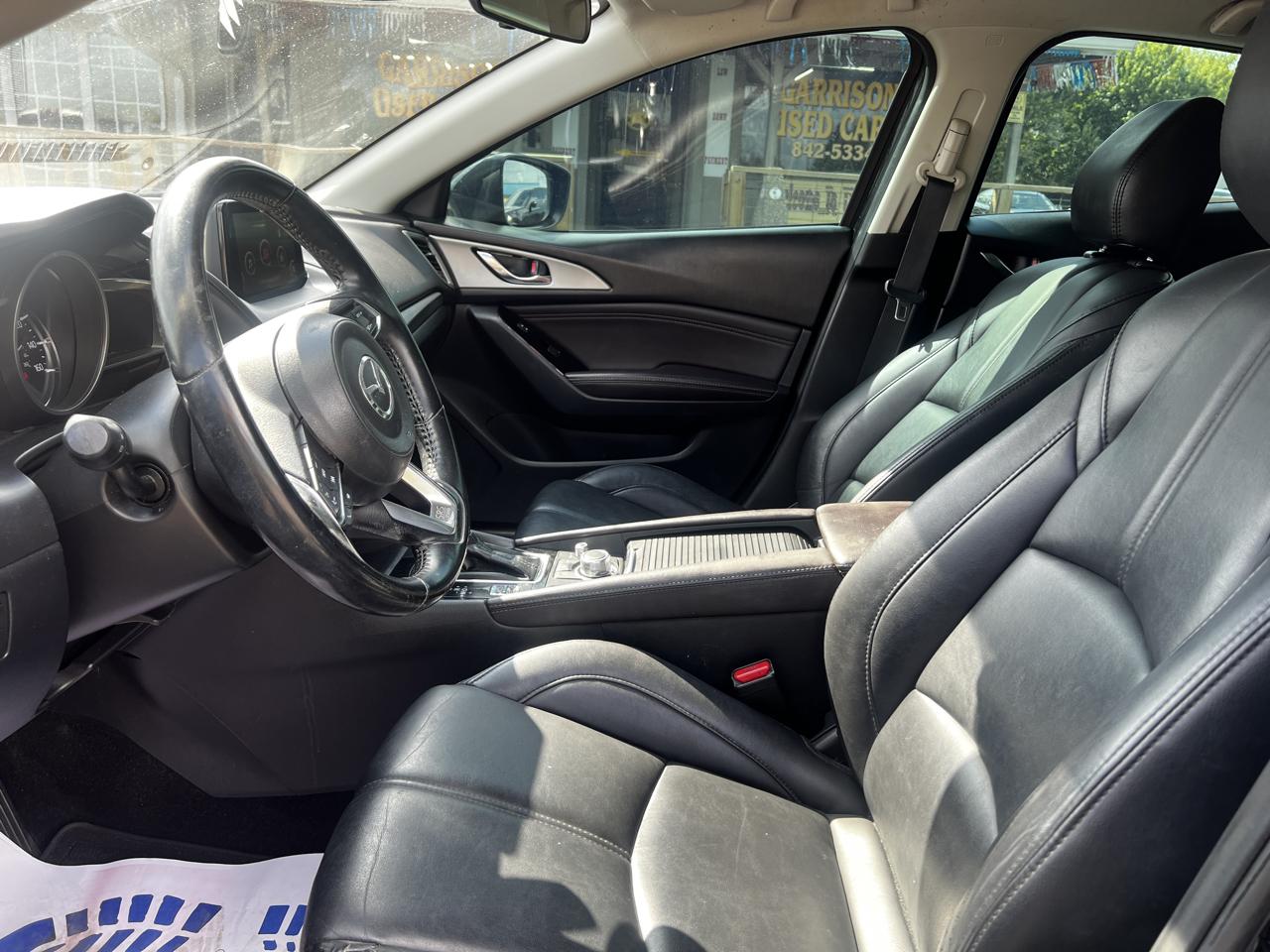 Mazda MAZDA3 s Touring AT 4-Door 2018