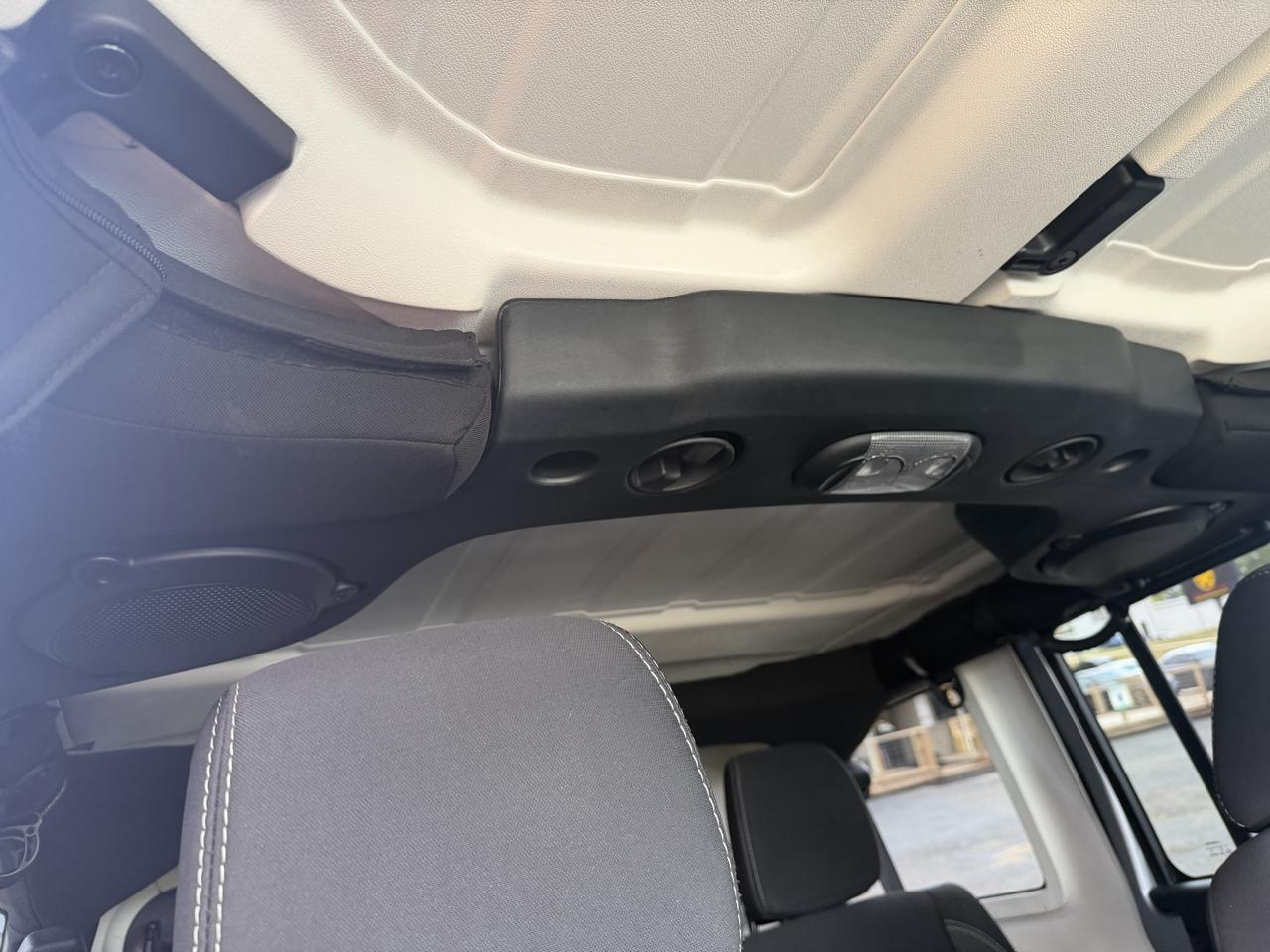 Jeep Wrangler Unlimited Sahara 4WD 2014