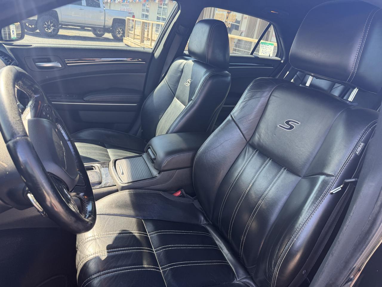 Chrysler 300 S V6 RWD 2019