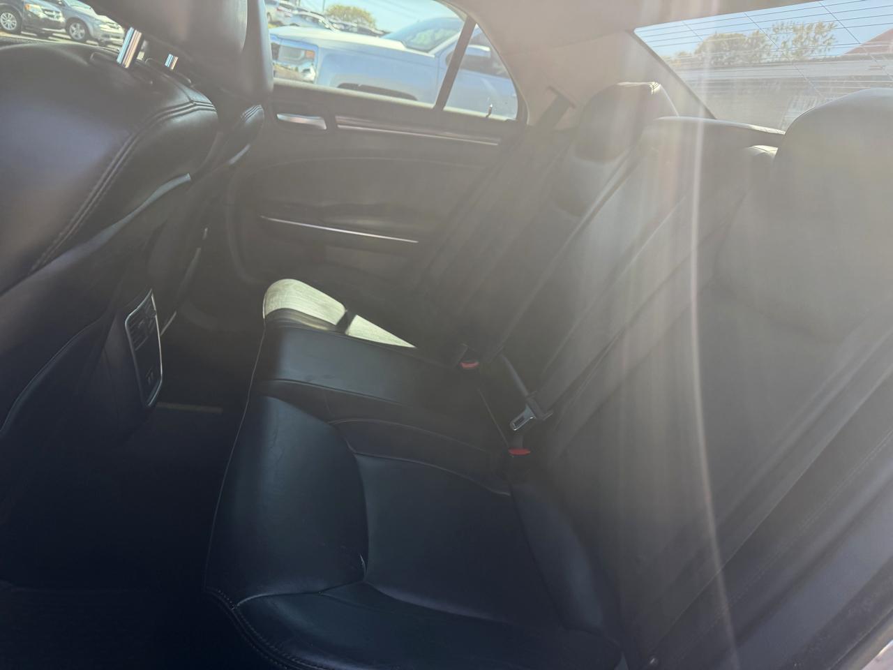 Chrysler 300 Limited AWD 2015
