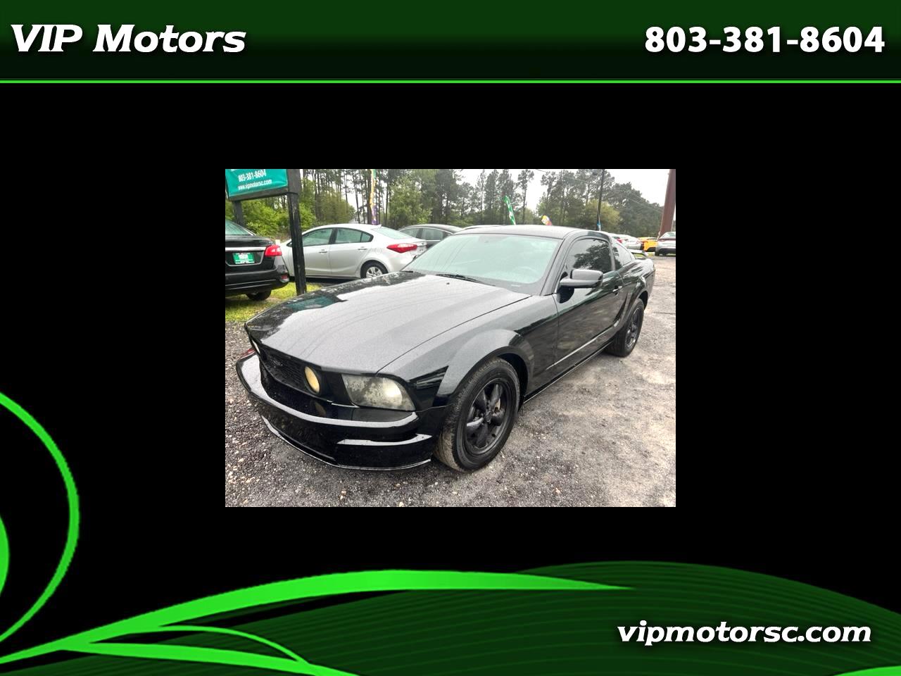 Ford Mustang GT Deluxe Coupe 2008