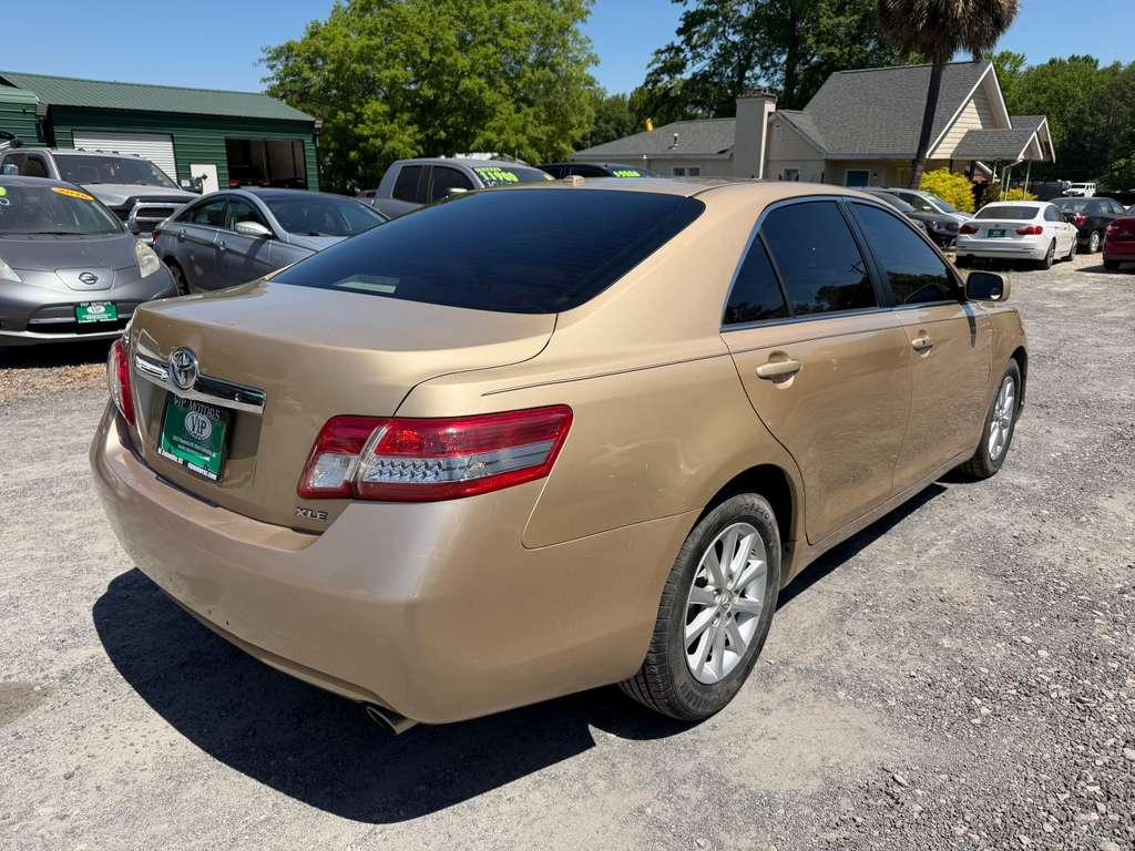 Toyota Camry XLE 6-Spd AT 2010