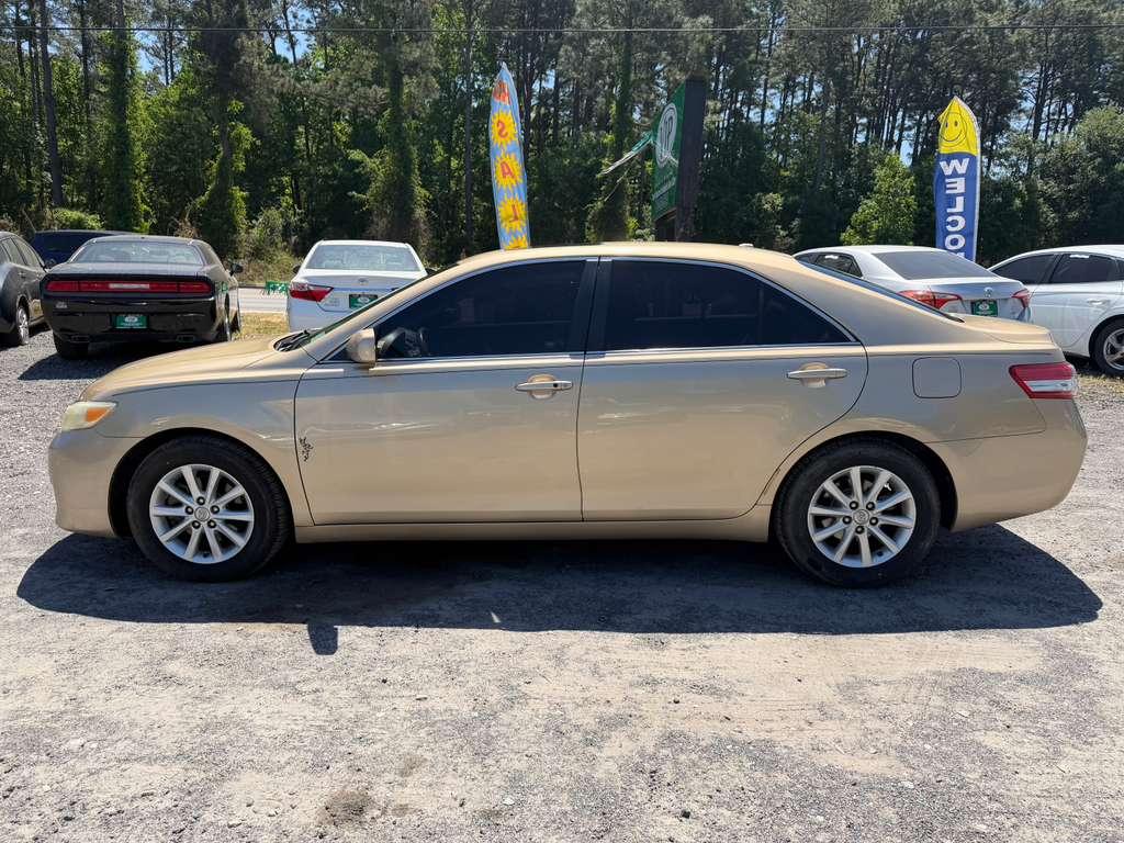 Toyota Camry XLE 6-Spd AT 2010