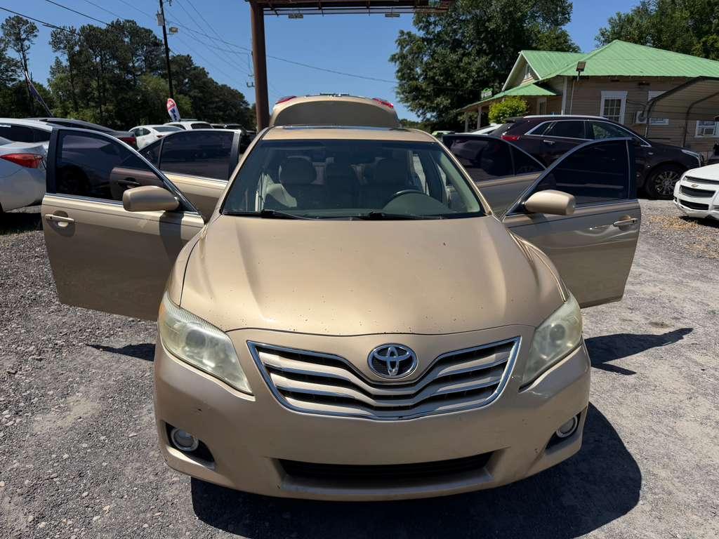 Toyota Camry XLE 6-Spd AT 2010