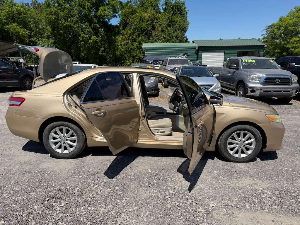 Toyota Camry XLE 6-Spd AT 2010