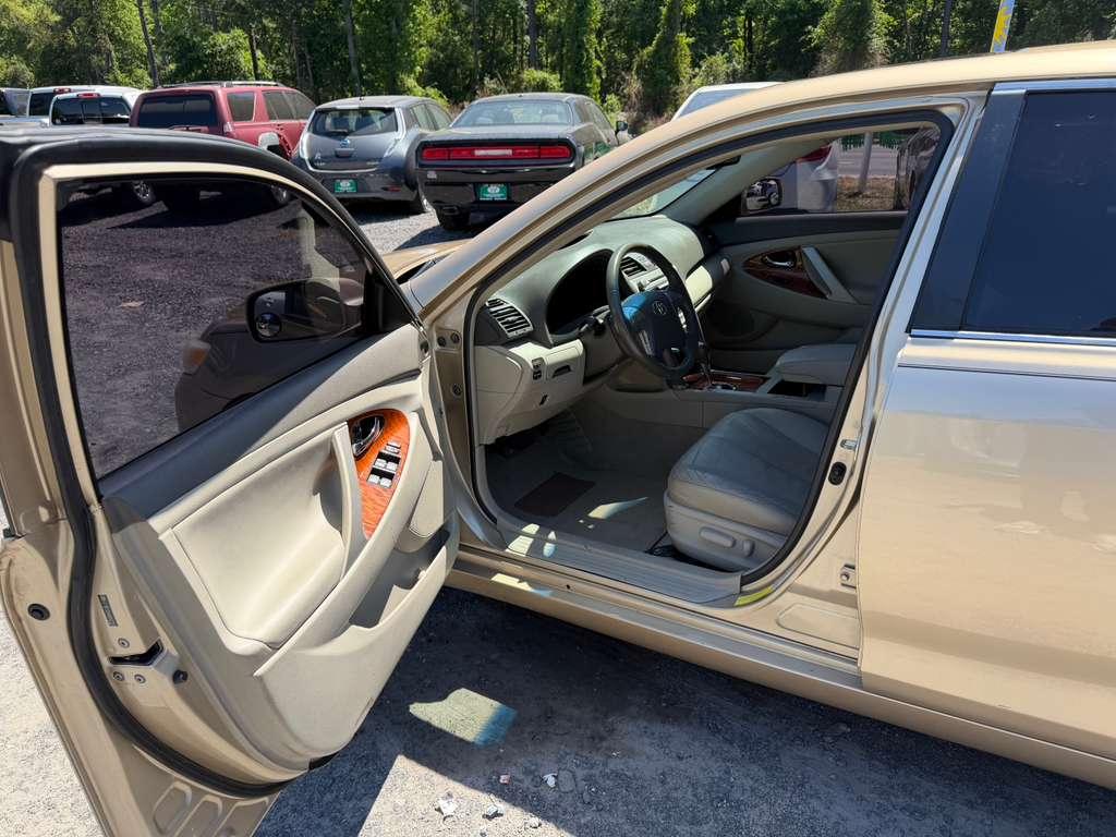 Toyota Camry XLE 6-Spd AT 2010