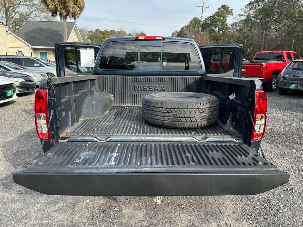 Nissan Frontier S Crew Cab 6MT 2WD 2019