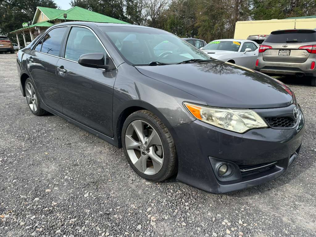 Toyota Camry XLE V6 2012