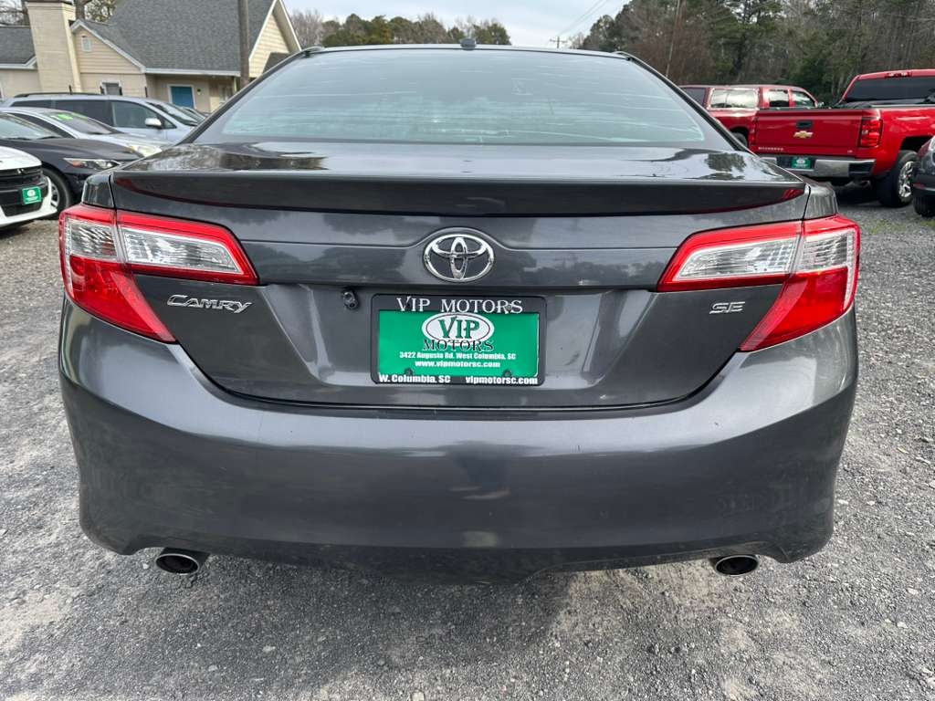 Toyota Camry XLE V6 2012