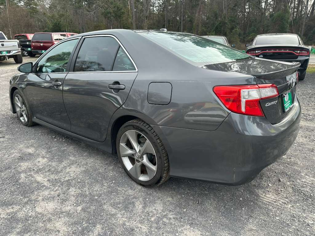 Toyota Camry XLE V6 2012