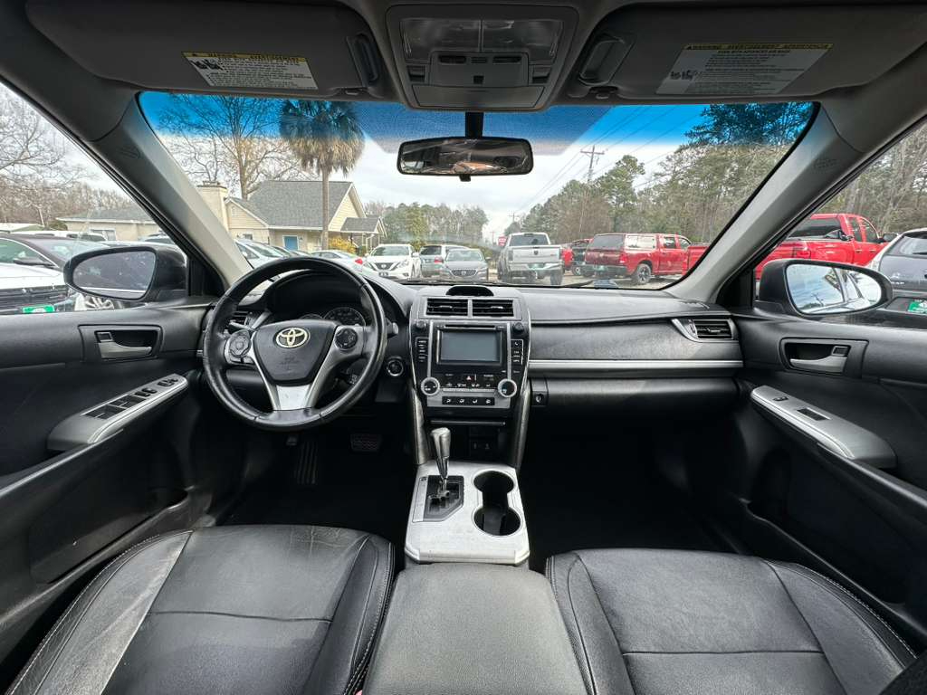 Toyota Camry XLE V6 2012