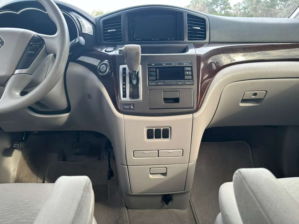 Nissan Quest 3.5 S 2014
