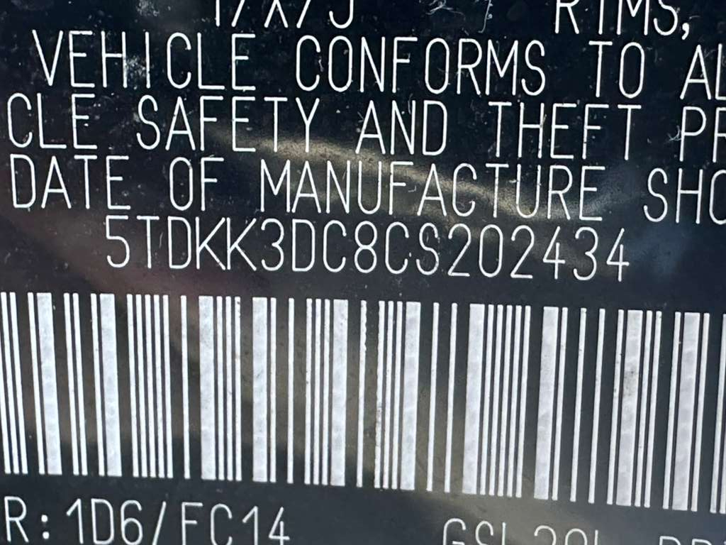 Toyota Sienna LE FWD 8-Passenger V6 2012