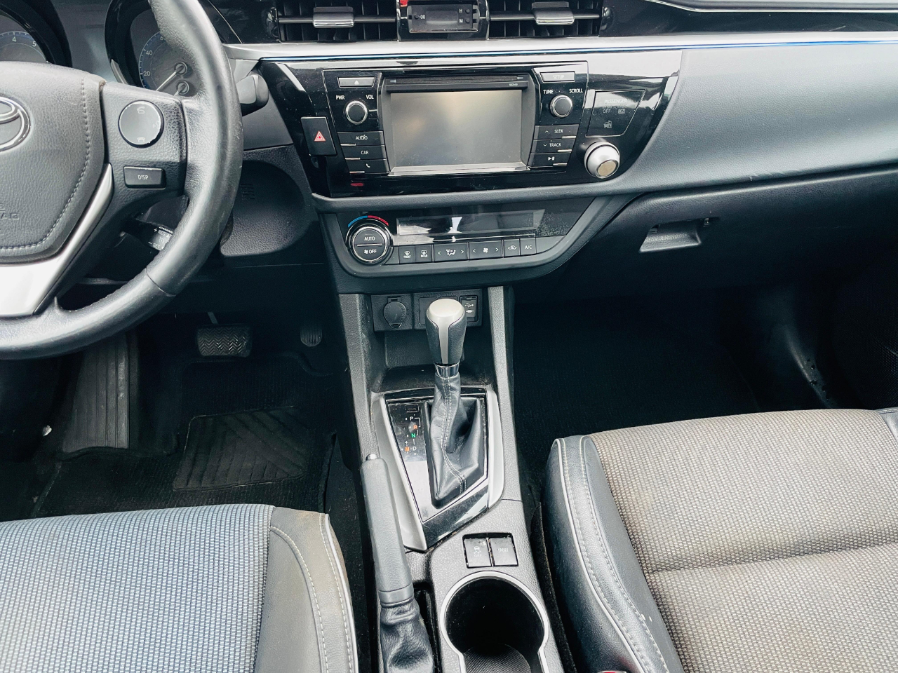 Toyota Corolla S Premium CVT 2015