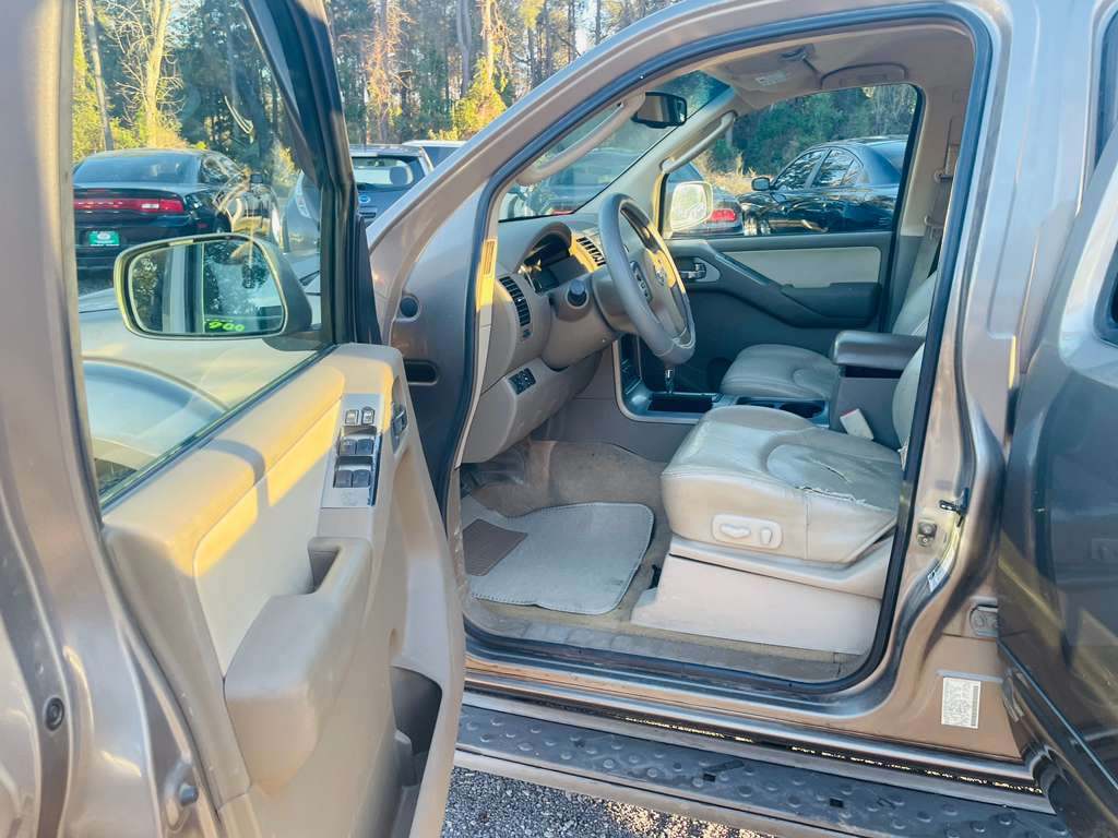 Nissan Pathfinder LE 2WD 2006