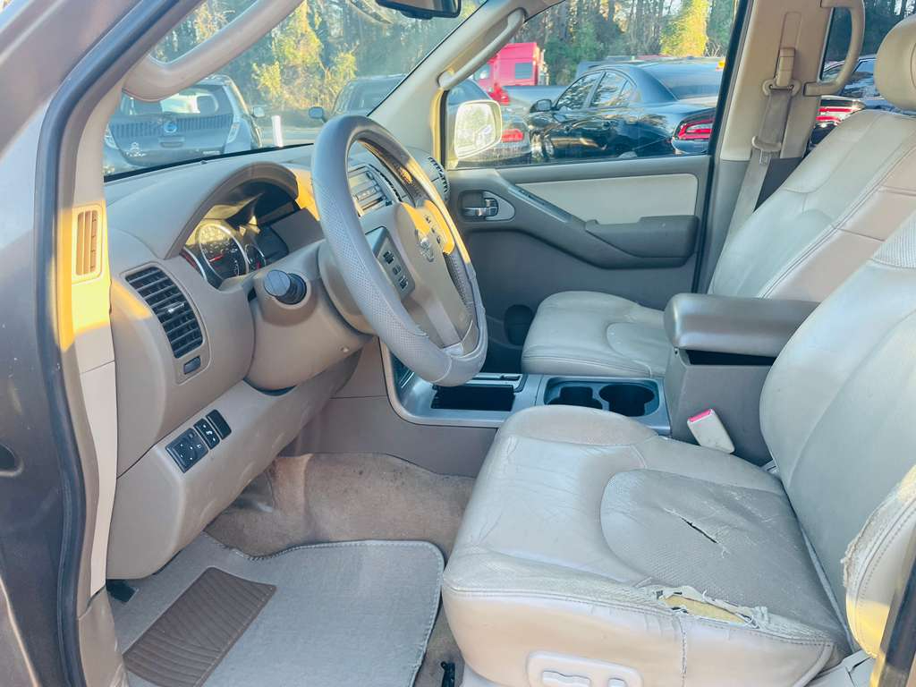 Nissan Pathfinder LE 2WD 2006