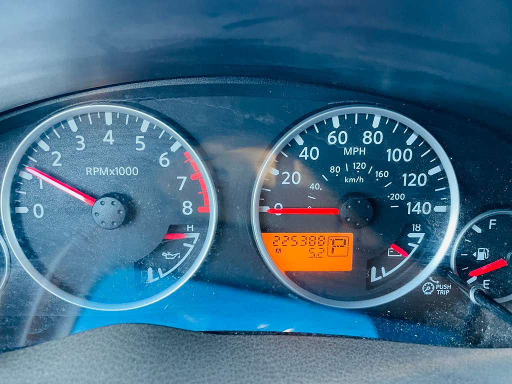 Nissan Pathfinder LE 2WD 2006