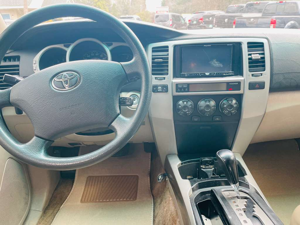 Toyota 4Runner SR5 2WD 2003