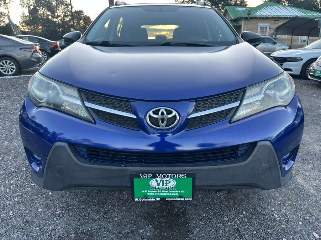 Toyota RAV4 LE FWD 2015