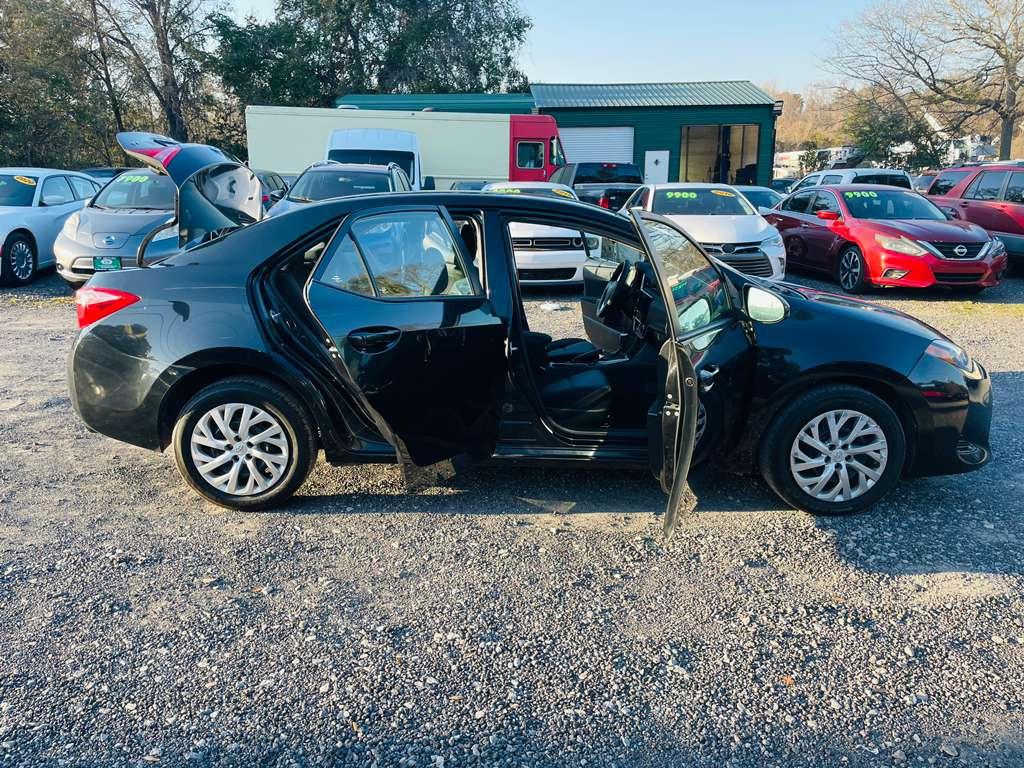 Toyota Corolla LE 2019