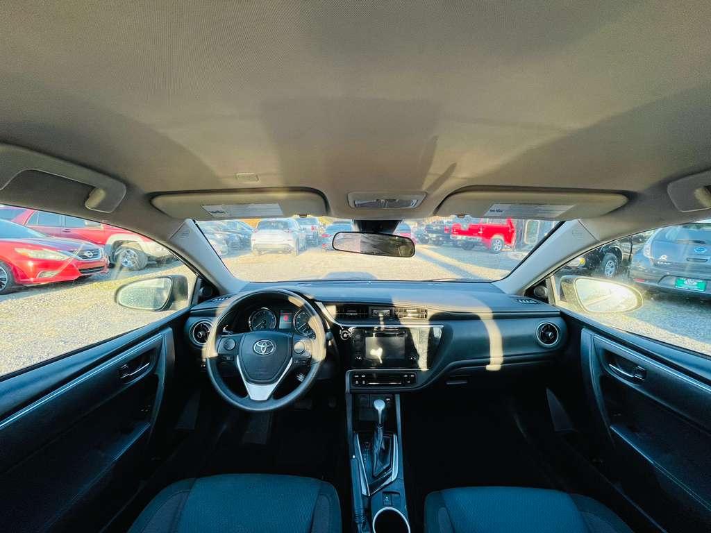 Toyota Corolla LE 2019