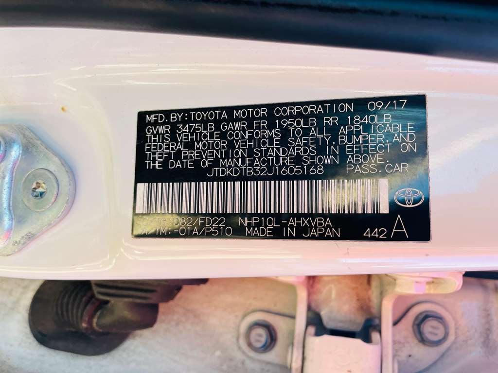 Toyota Prius c Four 2018