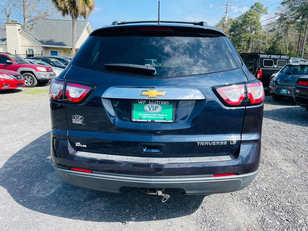 Chevrolet Traverse LS FWD w/PDC 2015