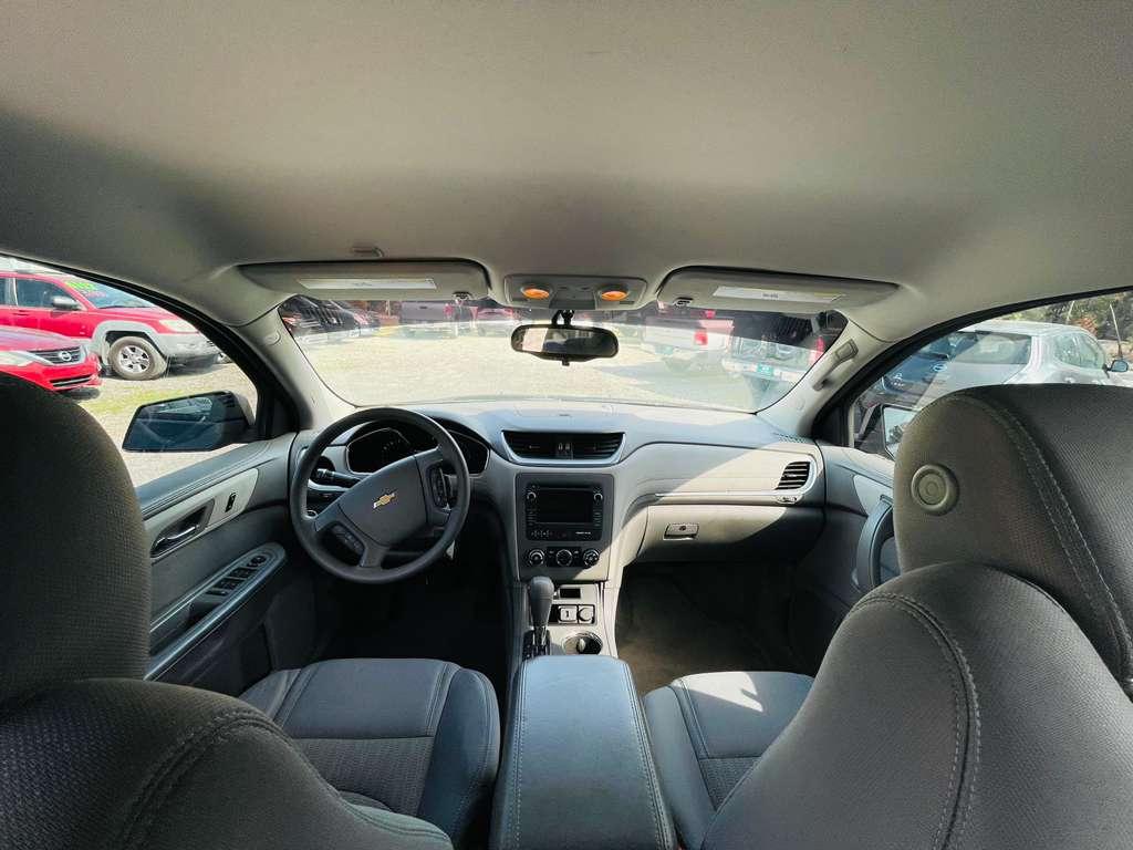 Chevrolet Traverse LS FWD w/PDC 2015