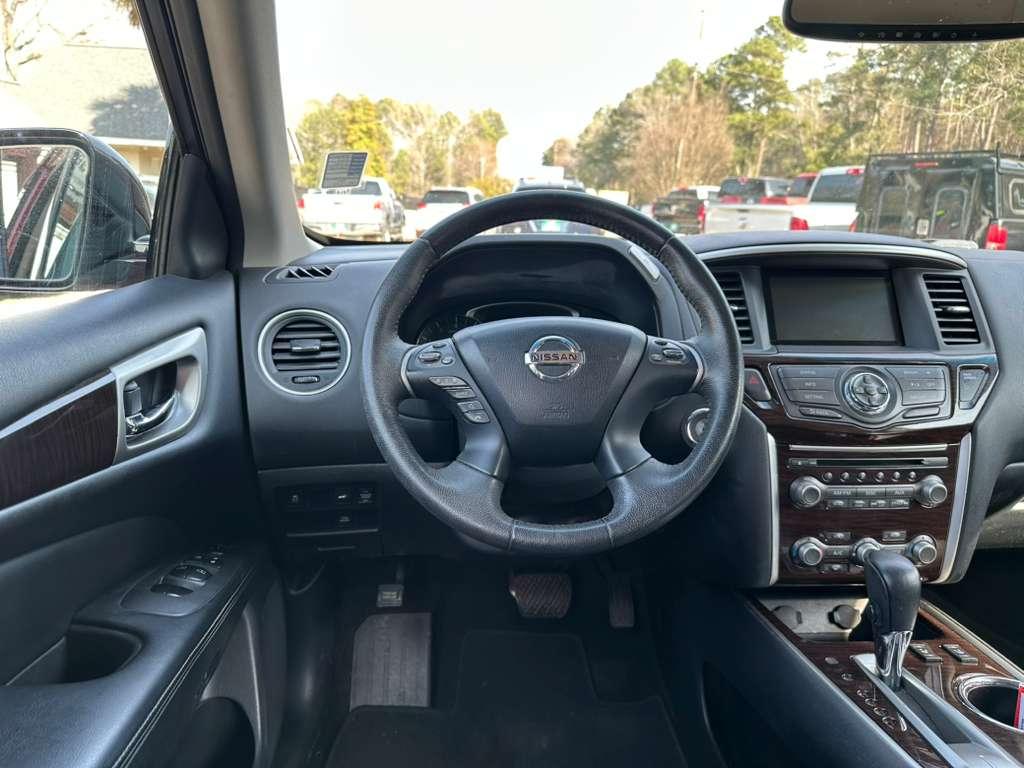 Nissan Pathfinder SL 2WD 2014