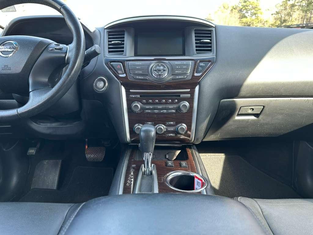 Nissan Pathfinder SL 2WD 2014