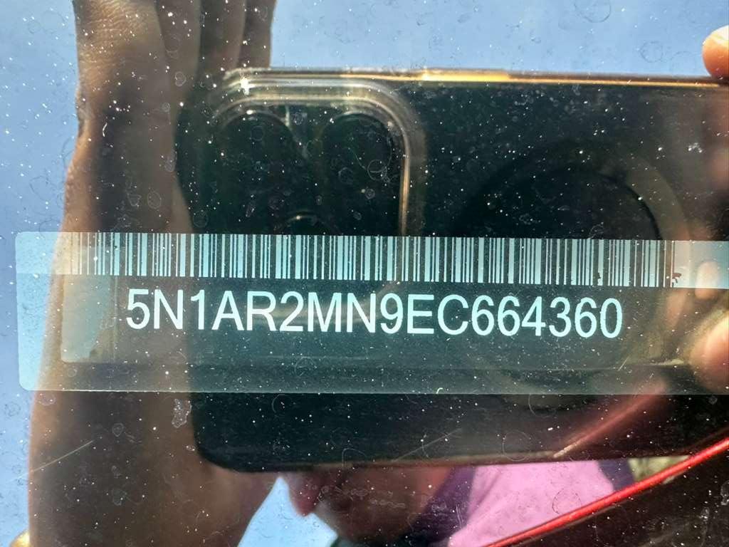 Nissan Pathfinder SL 2WD 2014