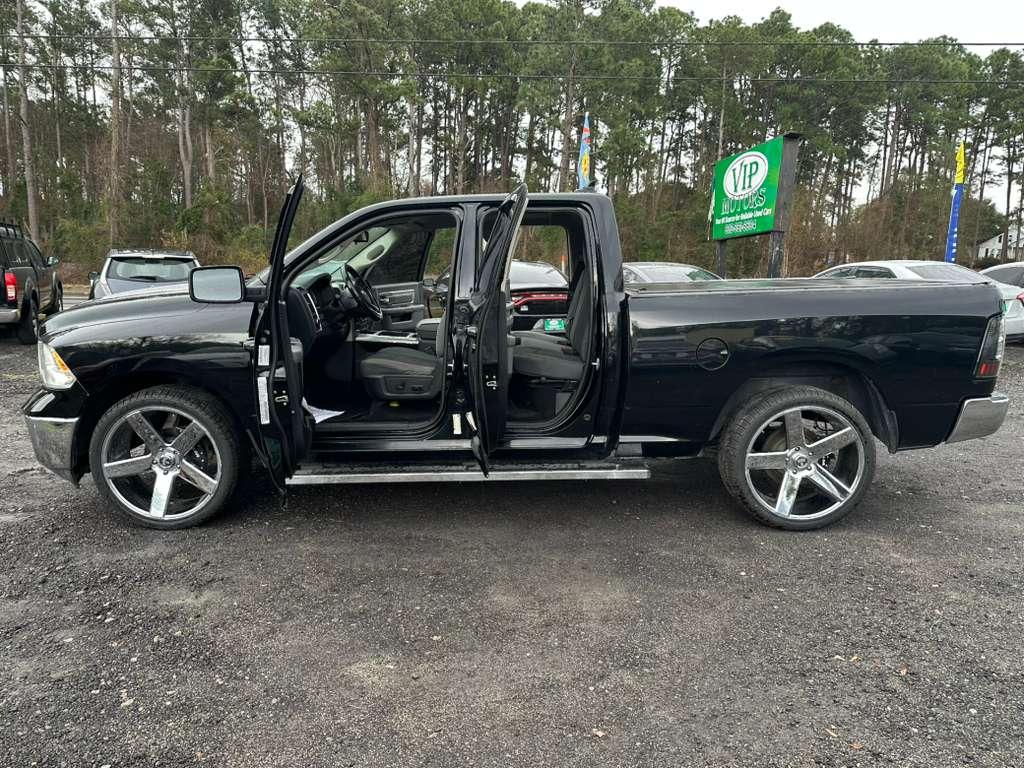 RAM 1500 SLT Quad Cab 2WD 2014