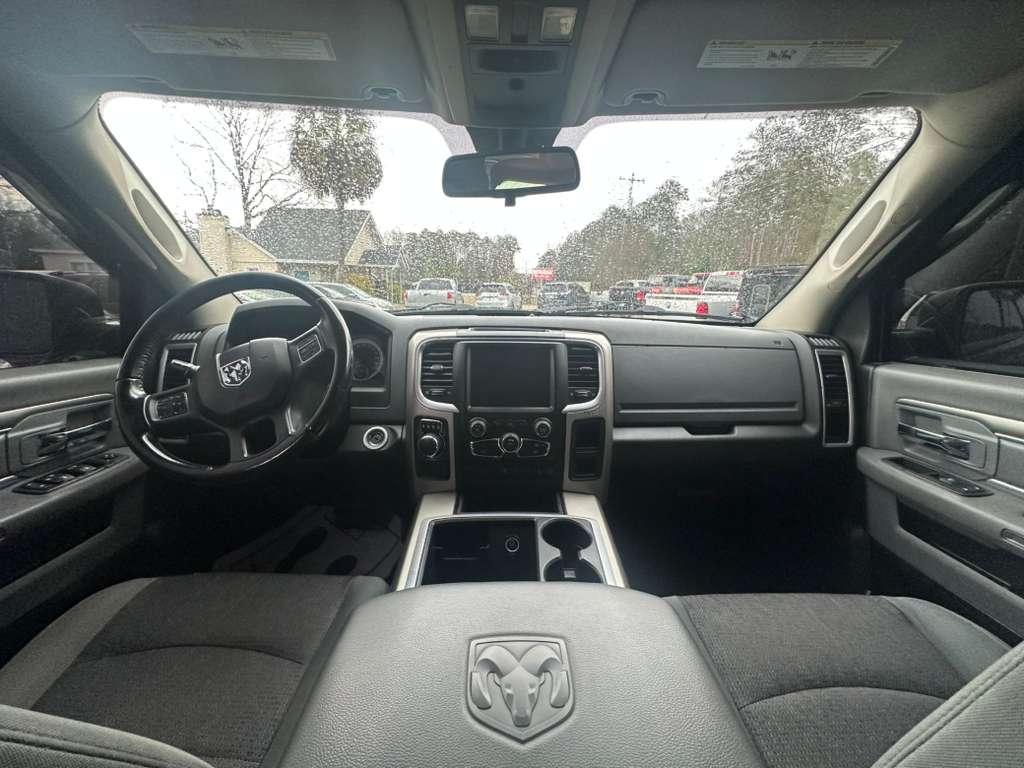 RAM 1500 SLT Quad Cab 2WD 2014