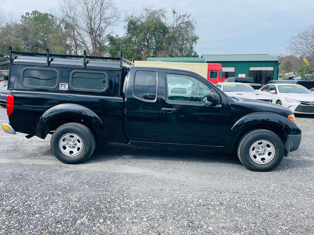 Nissan Frontier SV King Cab I4 5MT 2WD 2014