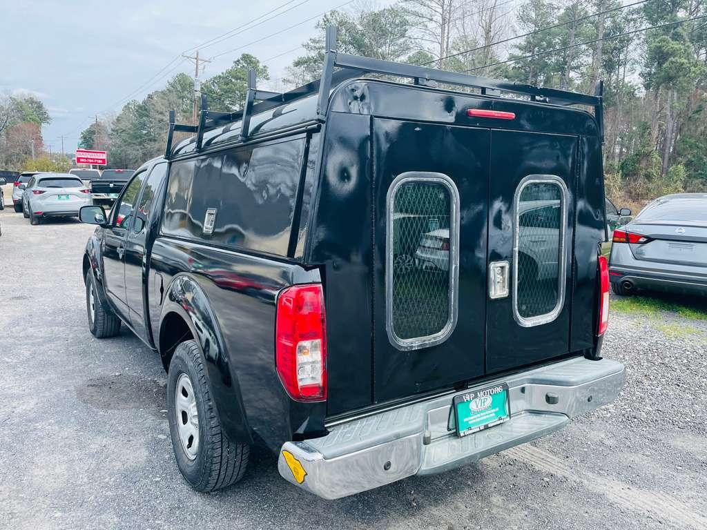 Nissan Frontier SV King Cab I4 5MT 2WD 2014