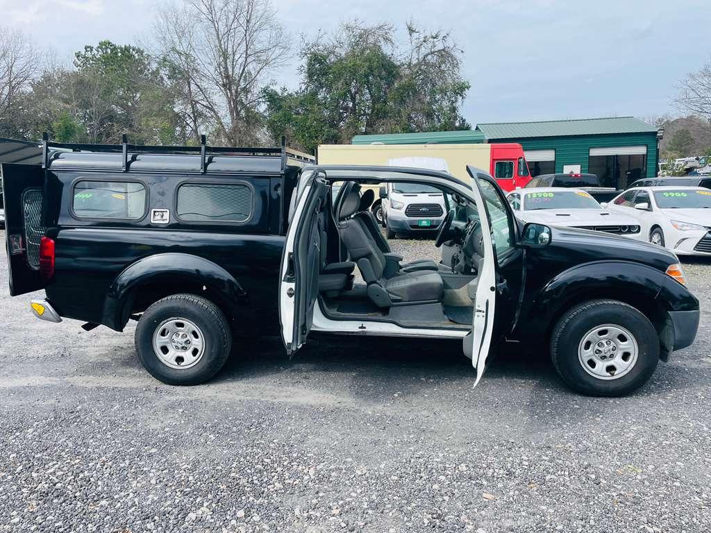 Nissan Frontier SV King Cab I4 5MT 2WD 2014