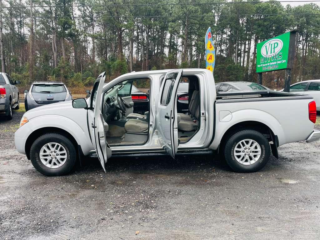 Nissan Frontier S Crew Cab 5AT 2WD 2014